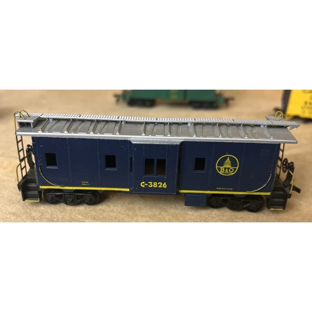 12 Train Cars HO Scale Reading, B&O W.P. Chessie or Flat Baby Ruth DuPont Etc
